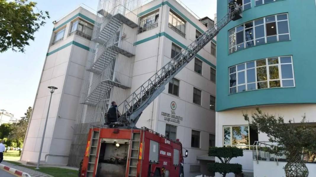 Kepez’de 5.1’lik Deprem Tatbikatı Nefes Kesti! 7